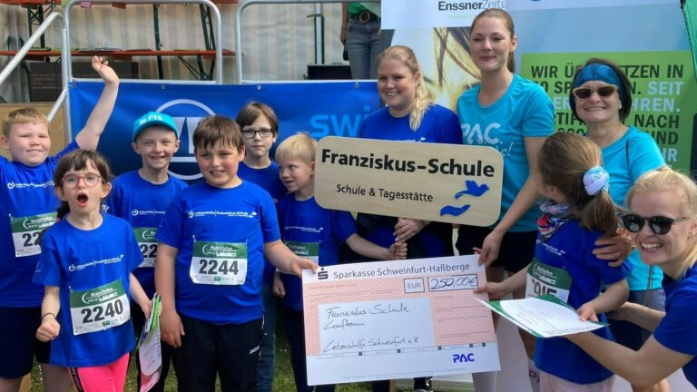 Spende für Startgeld Franziskus Schule Breitbild